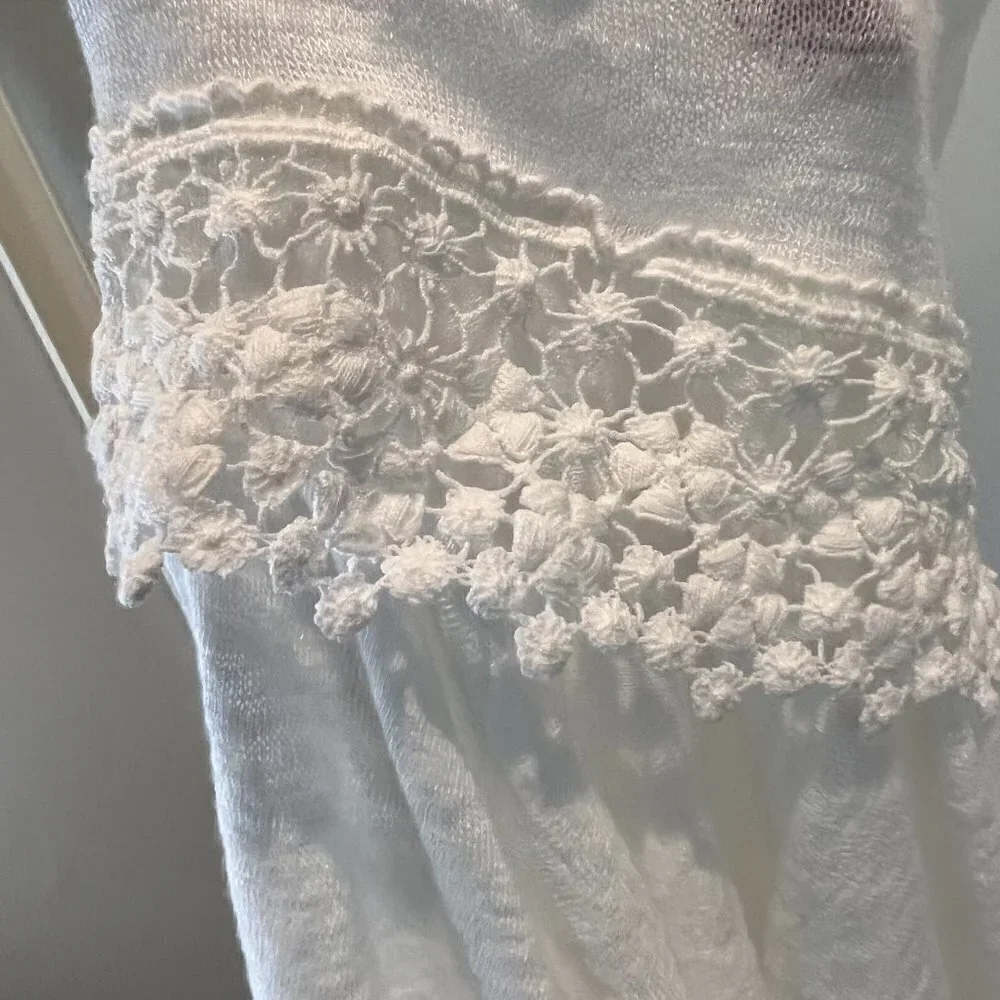 Red Haute cream cold shoulder dress with lace and bell sleeves , Size Small